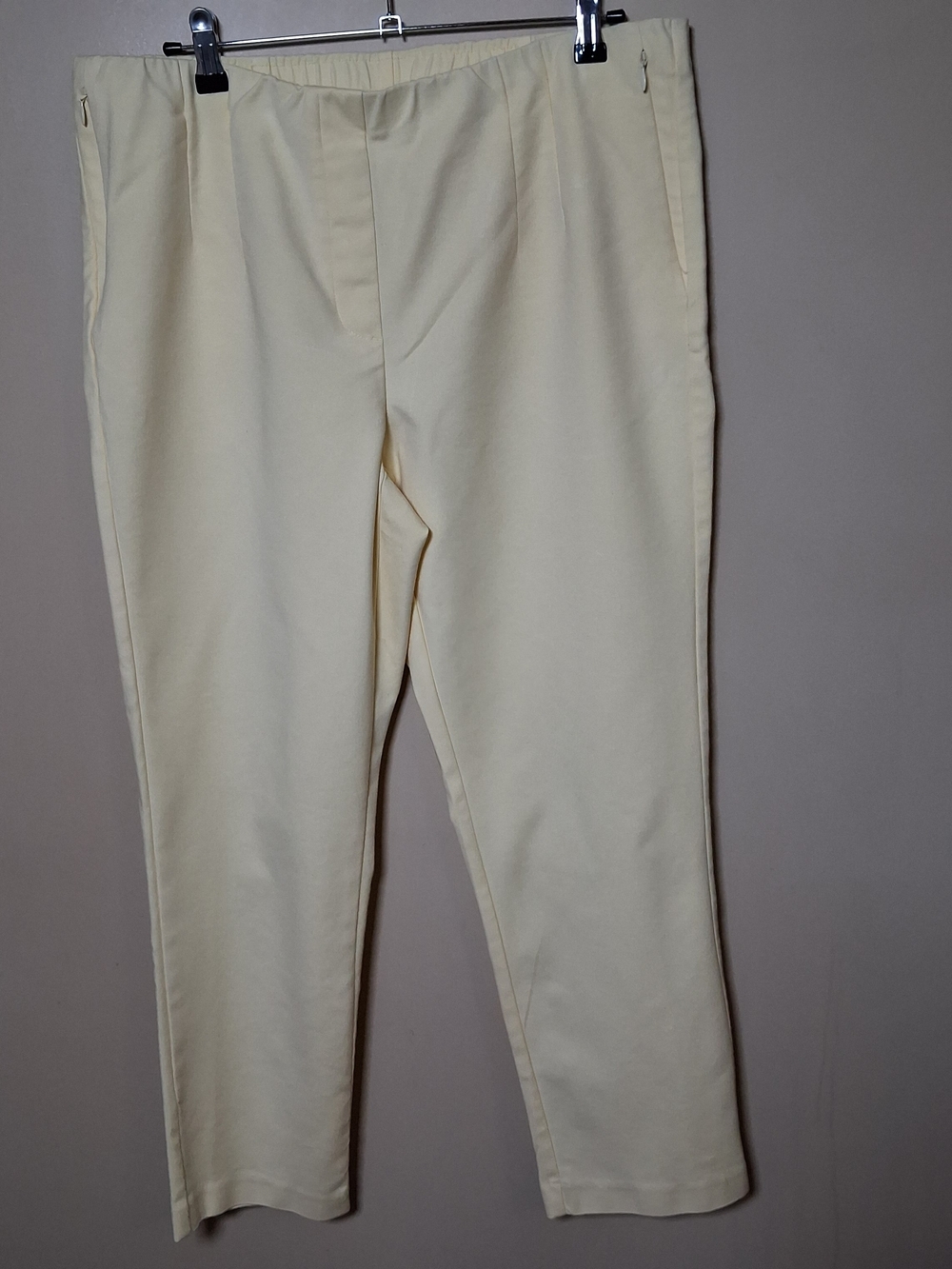 J. Jill Women’s Butter Yellow Cotton Blend Pants; Size 14